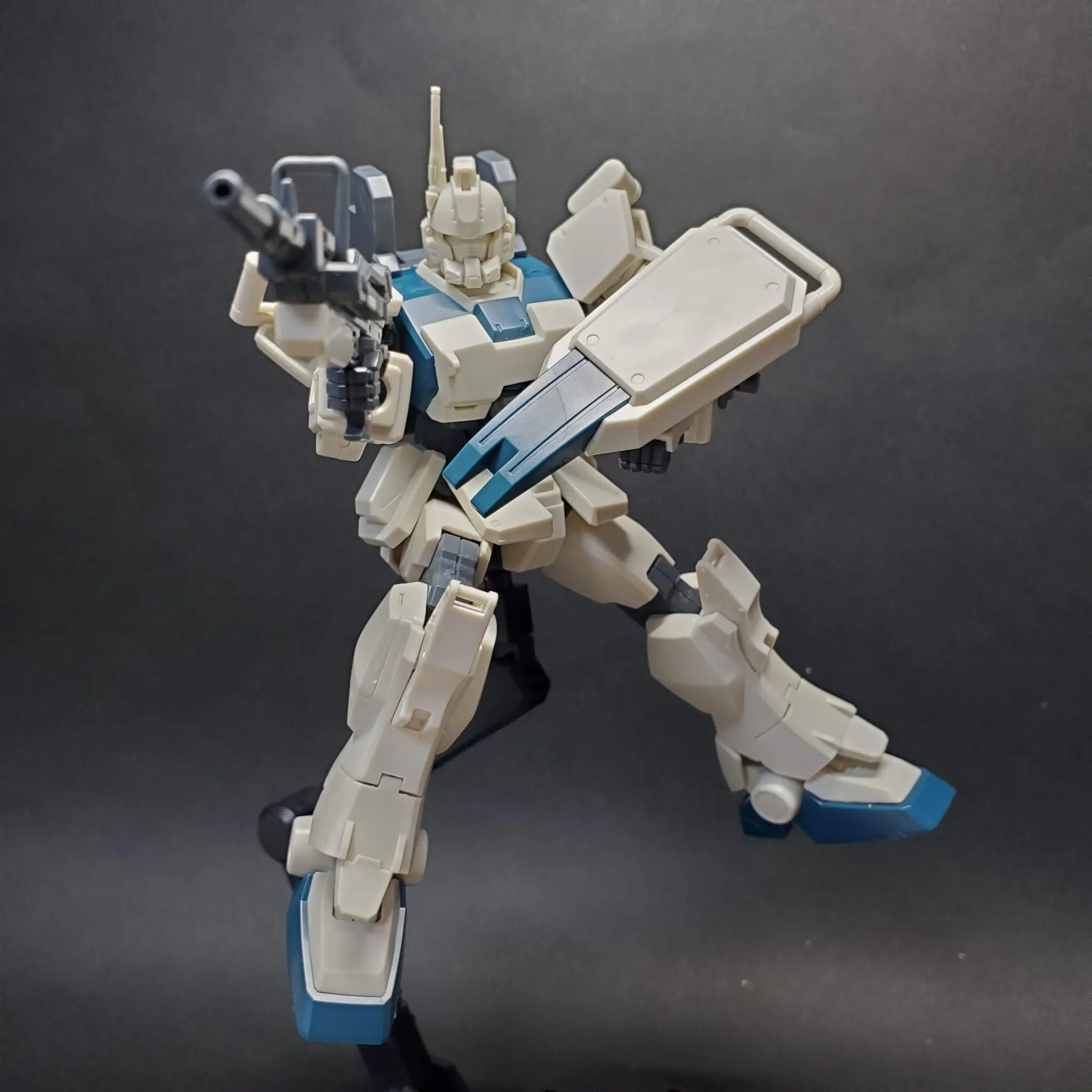 ガンプラレビュー】 1/144 HGUC 155 ガンダムEz-8 キットレビュー 【第08MS小隊】 | AkidouGreadModeling