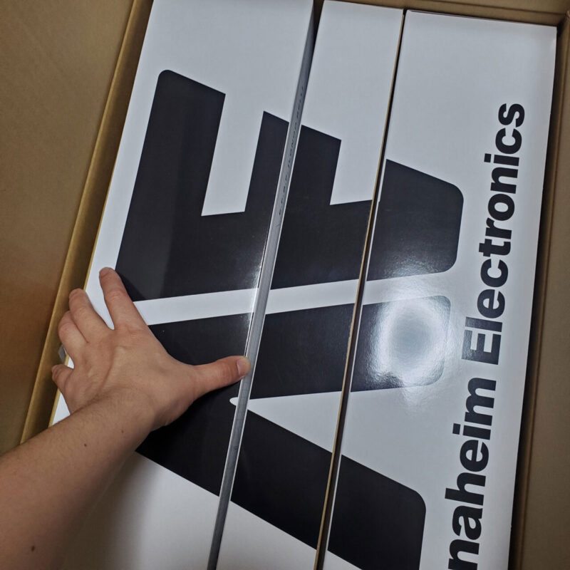 製作代行 BANDAI PGU 1/60 ニューガンダム 成型色仕上げ