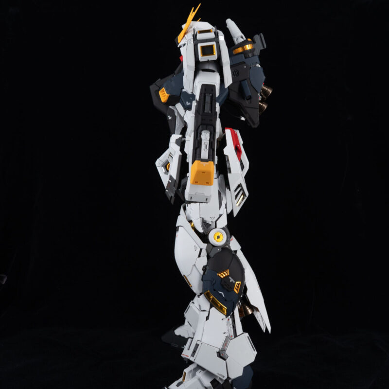 製作代行 BANDAI PGU 1/60 ニューガンダム 成型色仕上げ