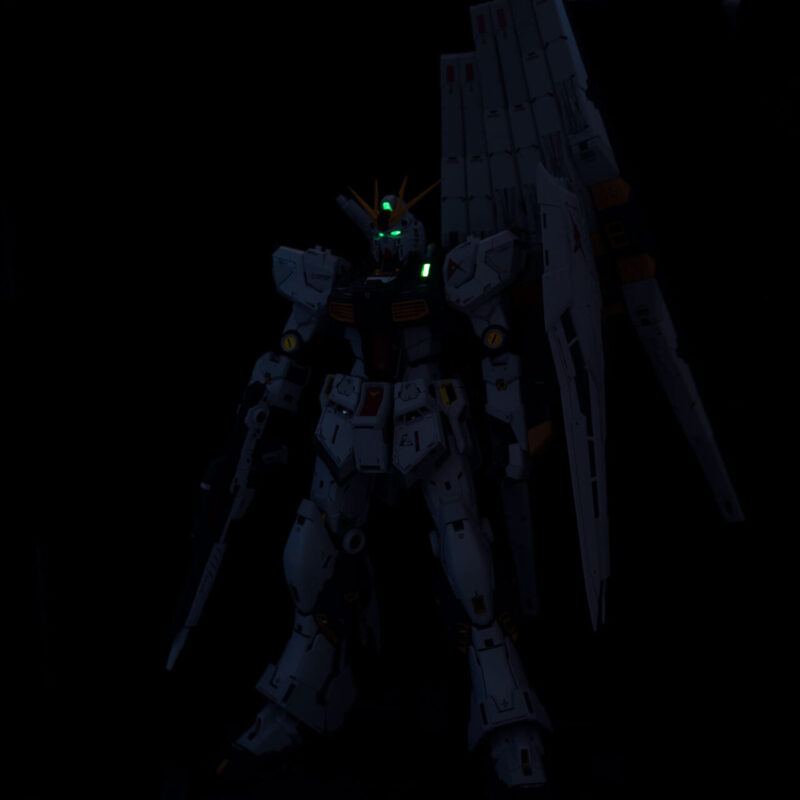 製作代行 BANDAI PGU 1/60 ニューガンダム 成型色仕上げ